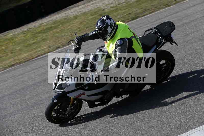 /01 02.04.2026 MAZ ADR/Gruppe gelb Gruppe gruen/71